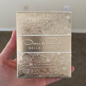 Oscar de la renta Bella essense 1oz oz new in box